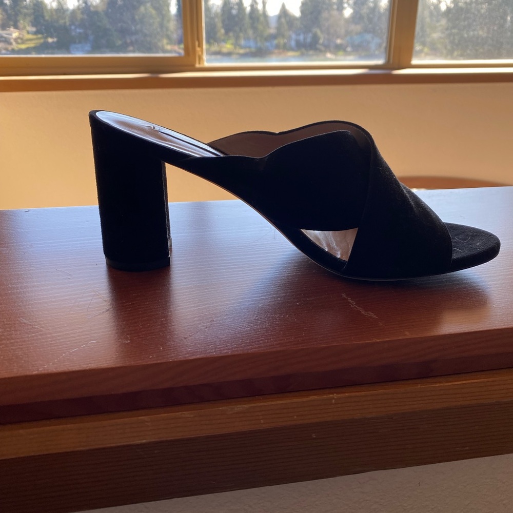 Stuart Weizmann black suede sandals